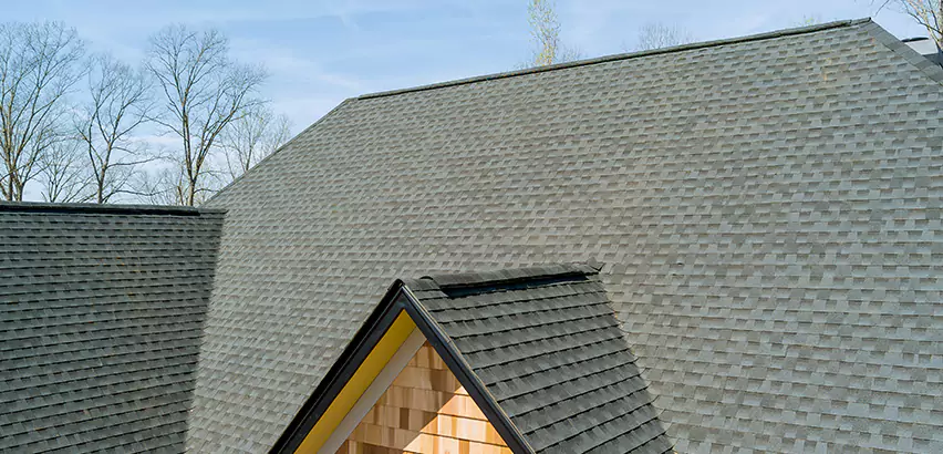 Replacing Vinyl Siding With Cedar Shingles in Hanover